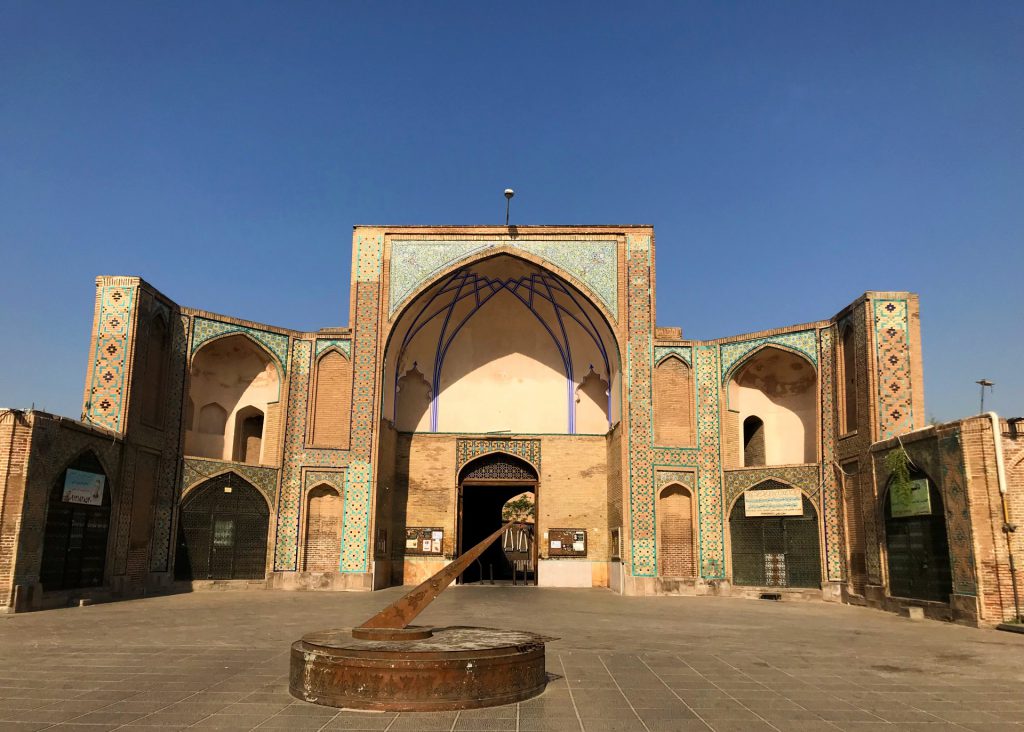 سردر شرقی مسجد جامع عتیق قزوین