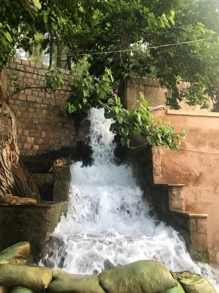 عکس آبشار نیاسر کاشان