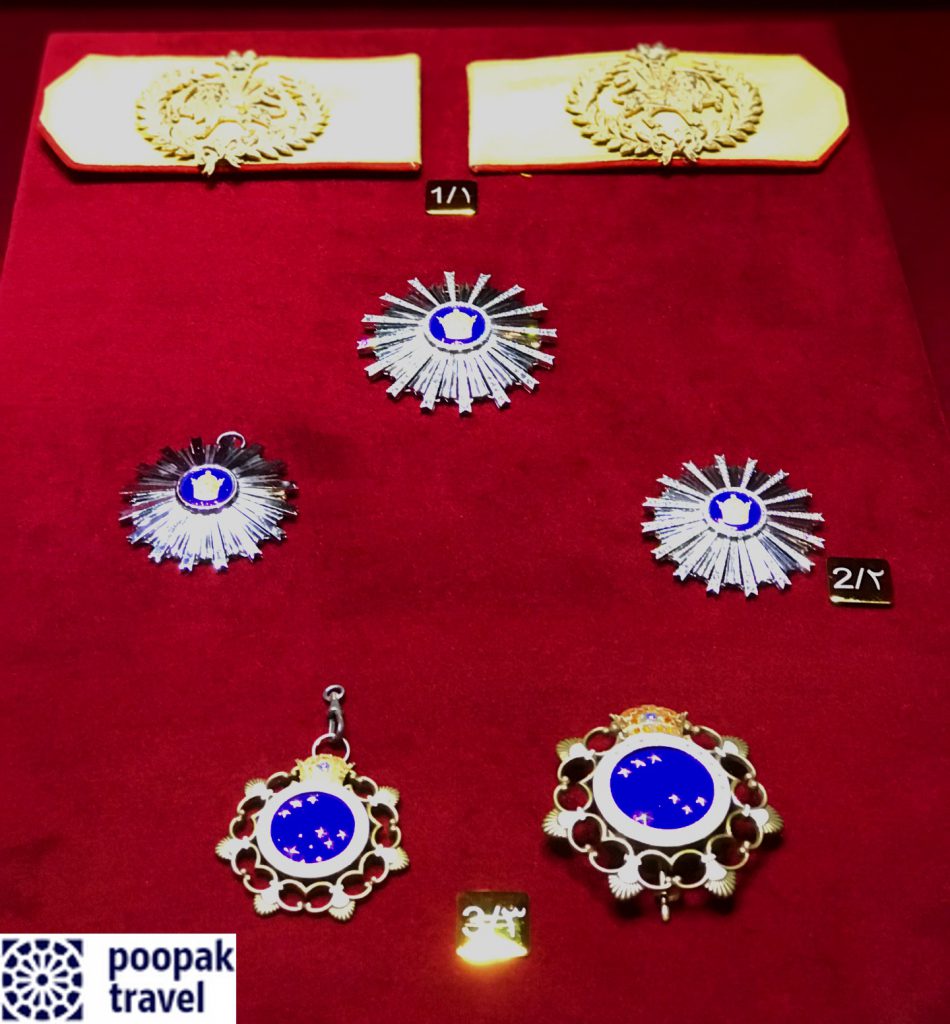 سردوشی الماس نشان قاجار
